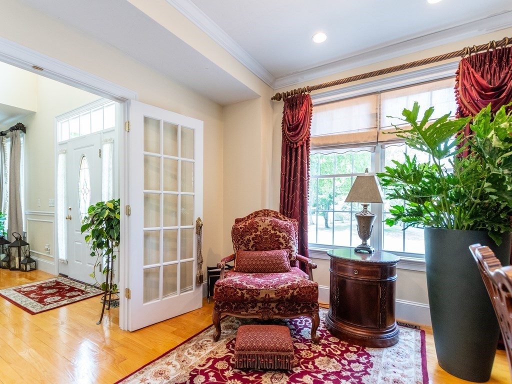 16 Elwin Road Natick, MA 01760 - Photo 5 of 42