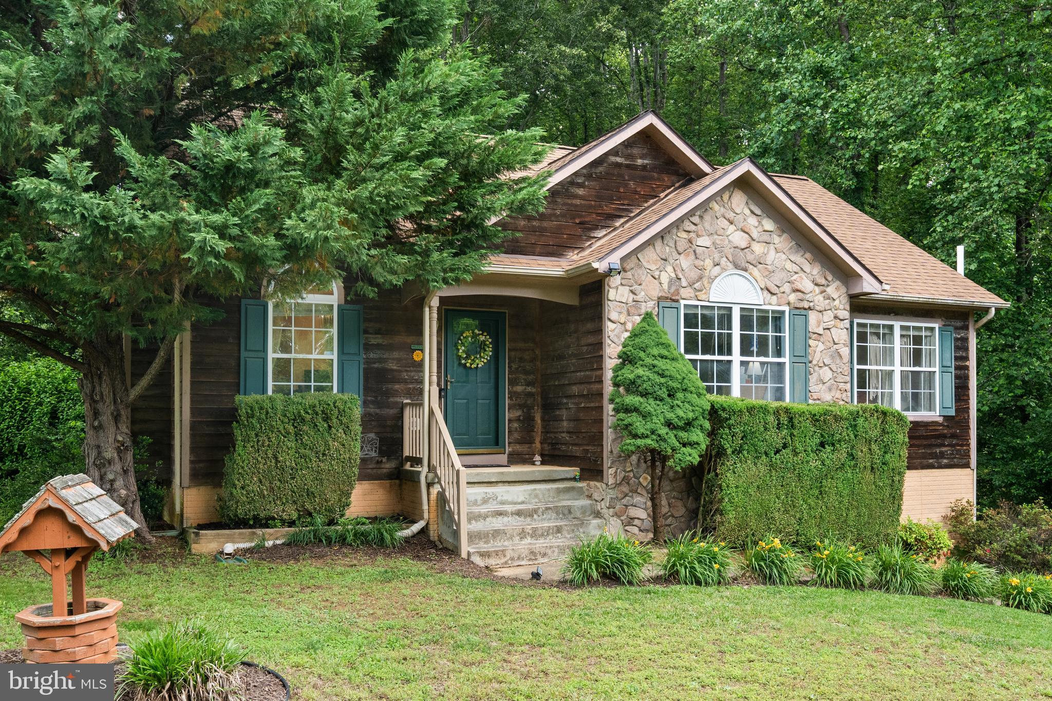1127 Garner Drive King George, VA 22485 - Photo 36 of 39 front view of a house with a yard