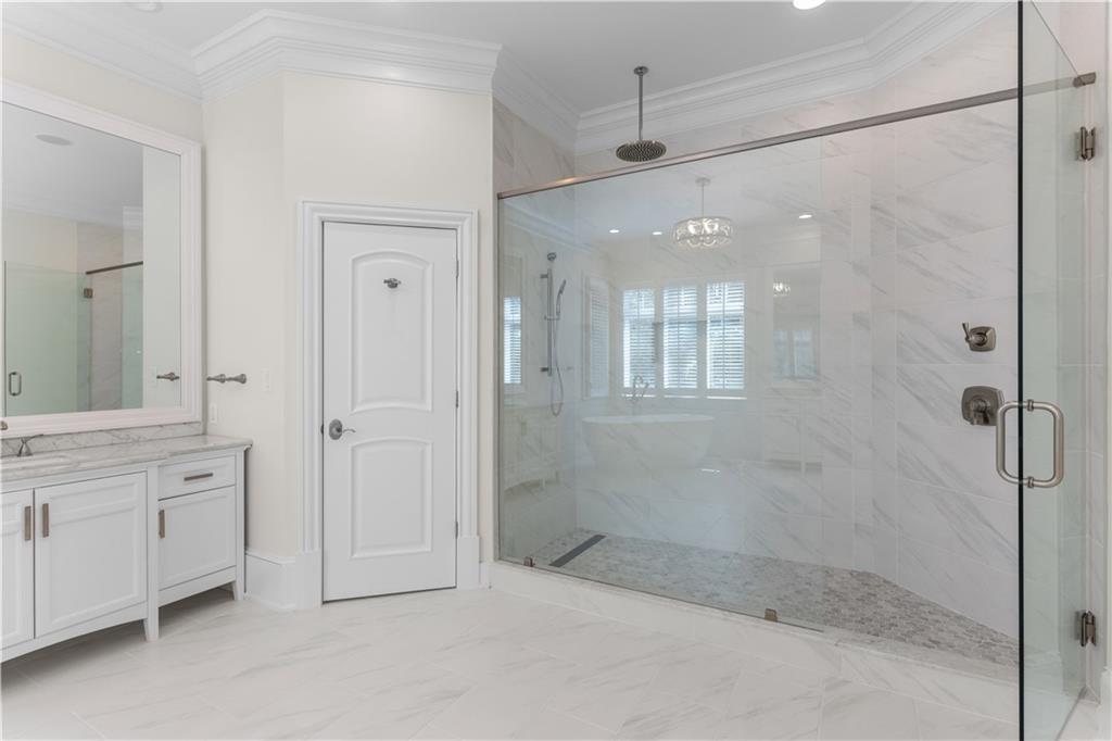 1070 Prosperity Point Greensboro, GA 30642 - Photo 18 of 38 a bathroom with a shower