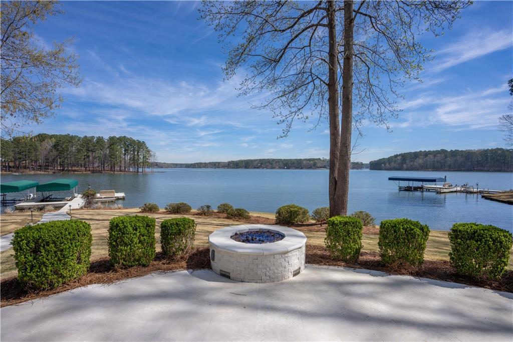 1070 Prosperity Point Greensboro, GA 30642 - Photo 35 of 38 a view of a terrace with a garden