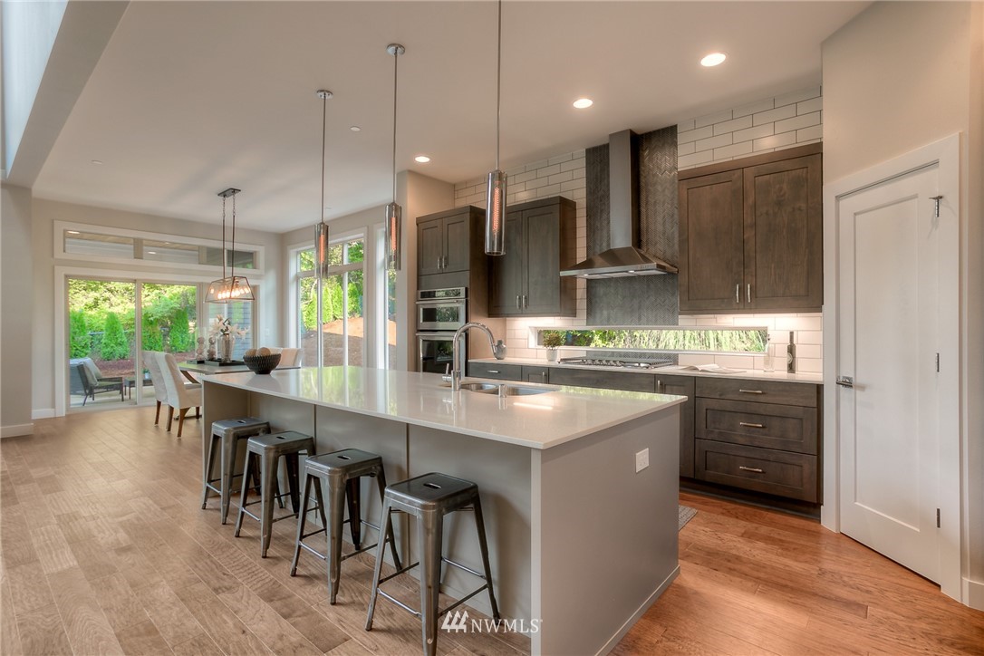 16606 Sylvester Road Southwest Burien, WA 98166 - Photo 5 of 25