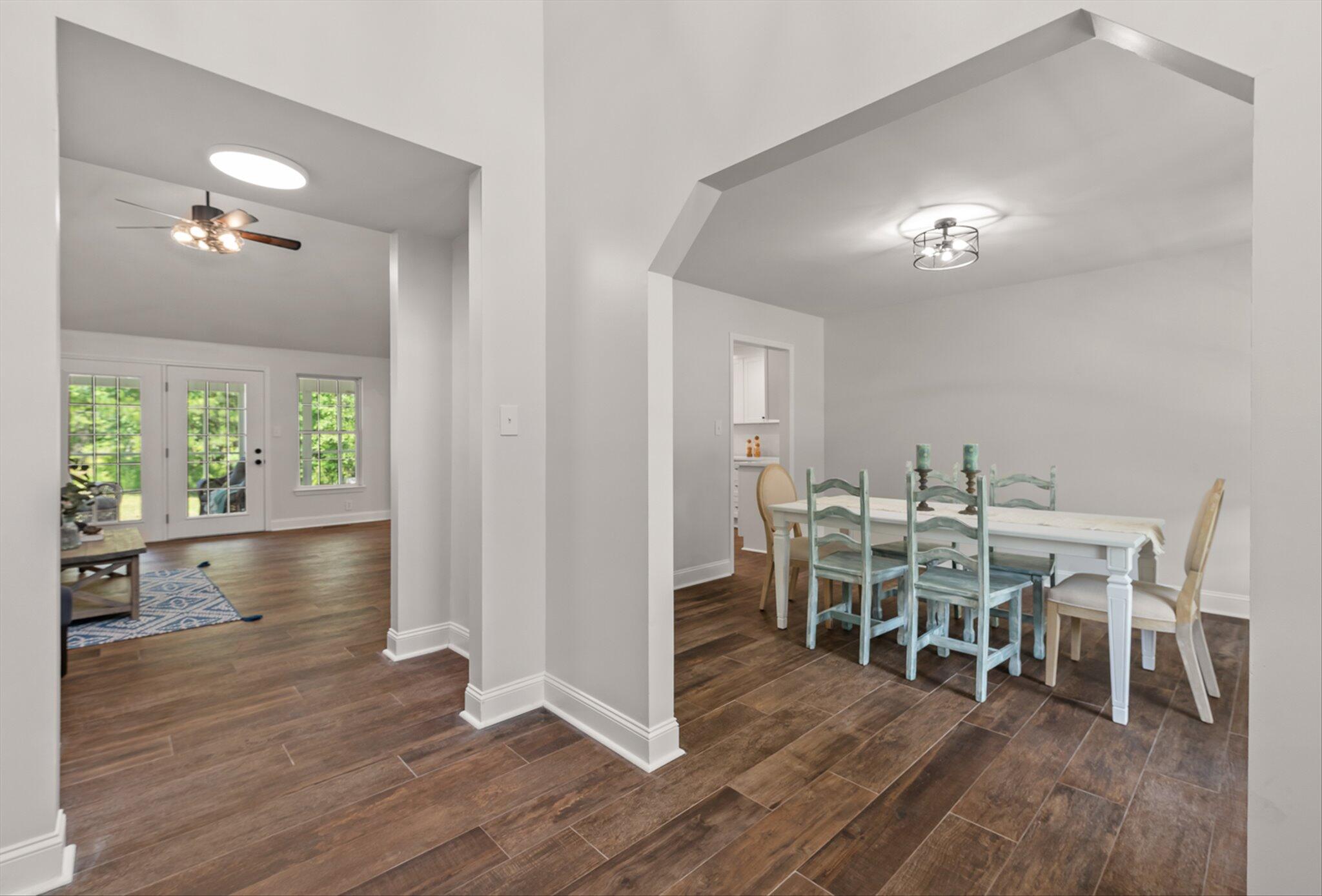 1111 Walleye Road Bonneau, SC 29431 - Photo 17 of 70 Foyer