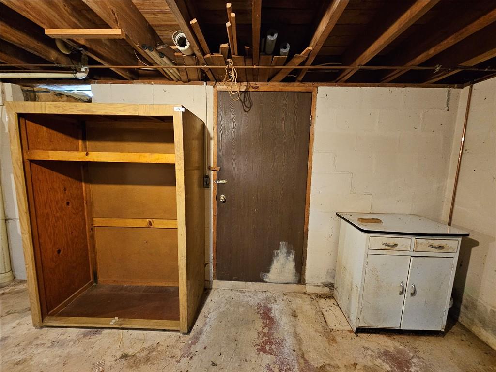 595 Wachob Road Punxsutawney, PA 15767 - Photo 30 of 50 a view of walk in closet