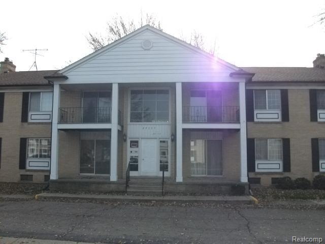 29157 Hayes Road, Unit 5 Warren, MI 48088 - Photo 1 of 9 front.jpg