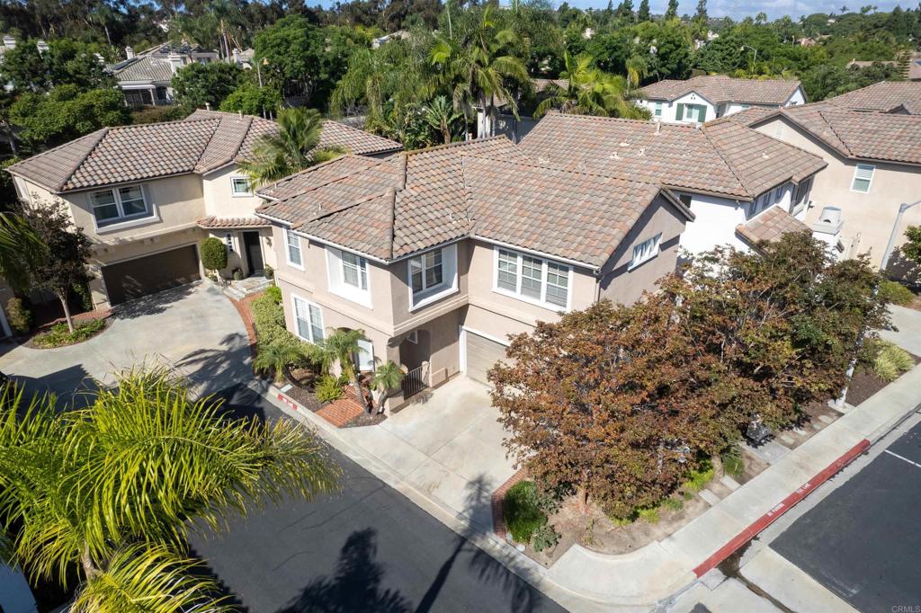 7189 Tanager Drive Carlsbad, CA 92011 - Photo 28 of 31 an aerial view of a house with a yard