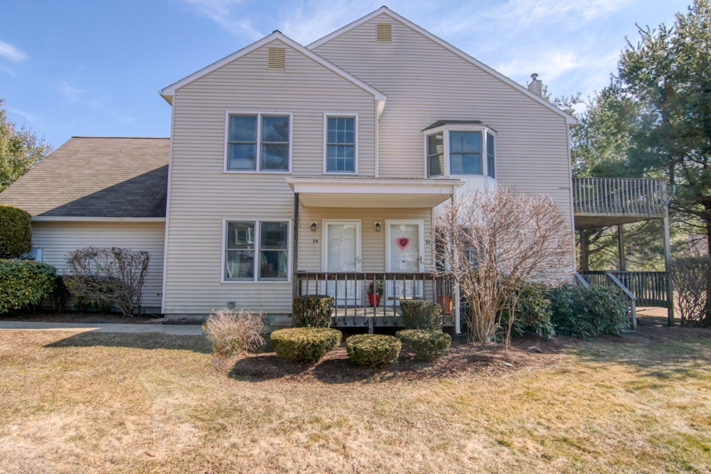 5 Castlegate Drive, Unit B Springfield, MA 01129 - Photo 1 of 20 Gallery Image 1