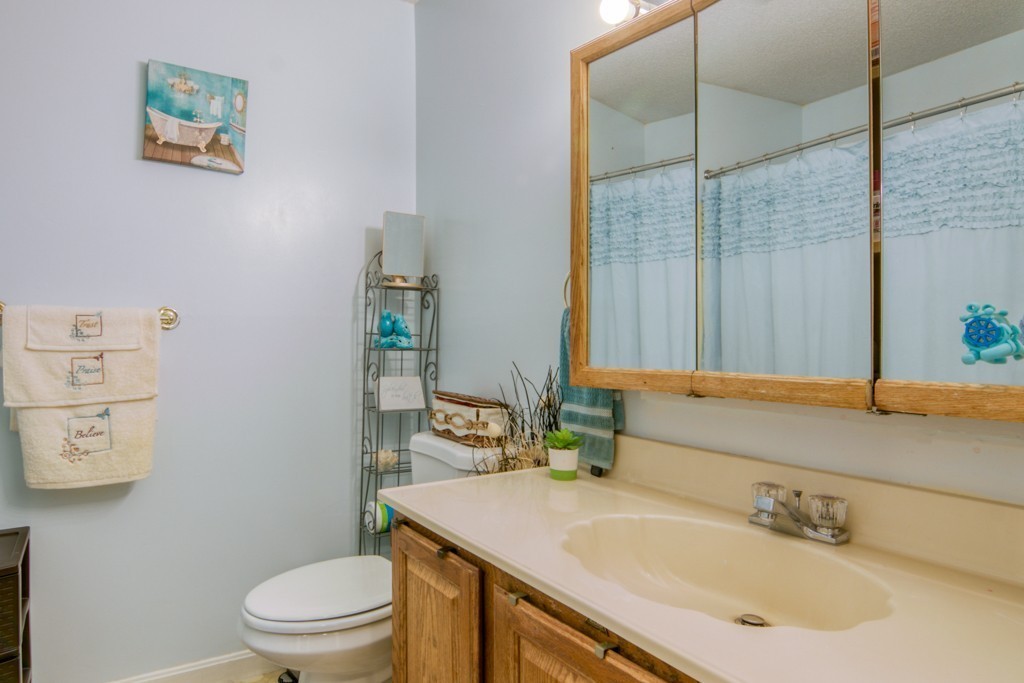5 Castlegate Drive, Unit B Springfield, MA 01129 - Photo 17 of 20 Gallery Image 17