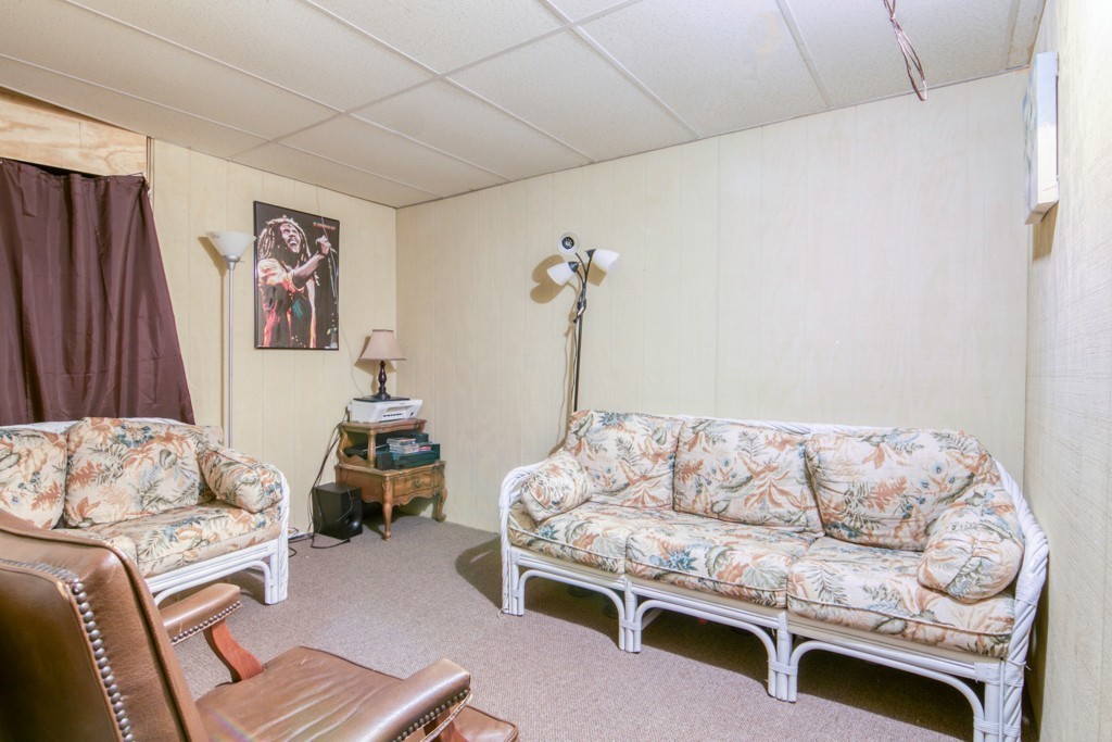 5 Castlegate Drive, Unit B Springfield, MA 01129 - Photo 18 of 20 Gallery Image 18