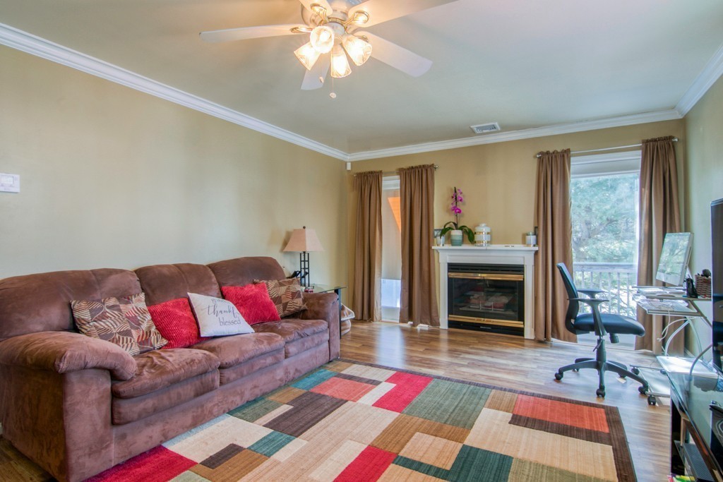 5 Castlegate Drive, Unit B Springfield, MA 01129 - Photo 4 of 20 Gallery Image 4