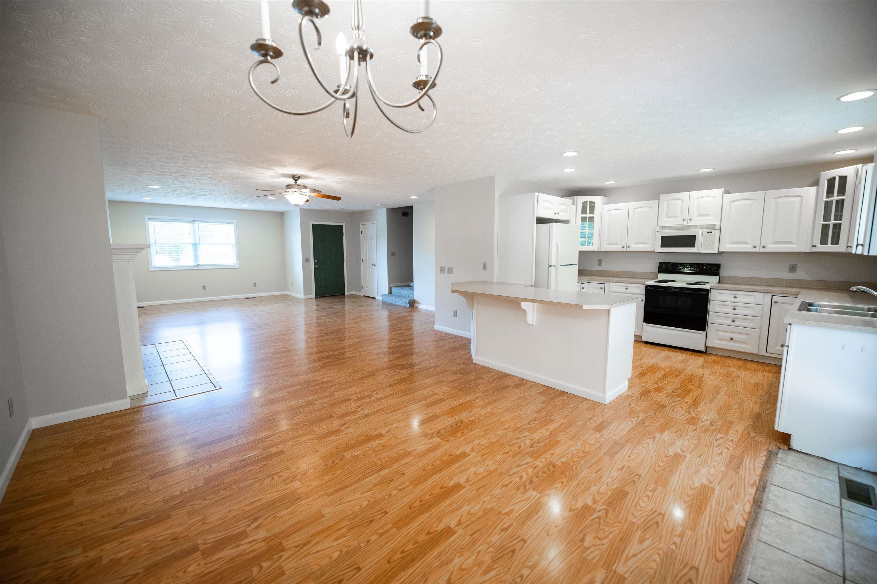 6322 Aracoma Road Huntington, WV 25705 - Photo 5 of 17 Gallery Image 5