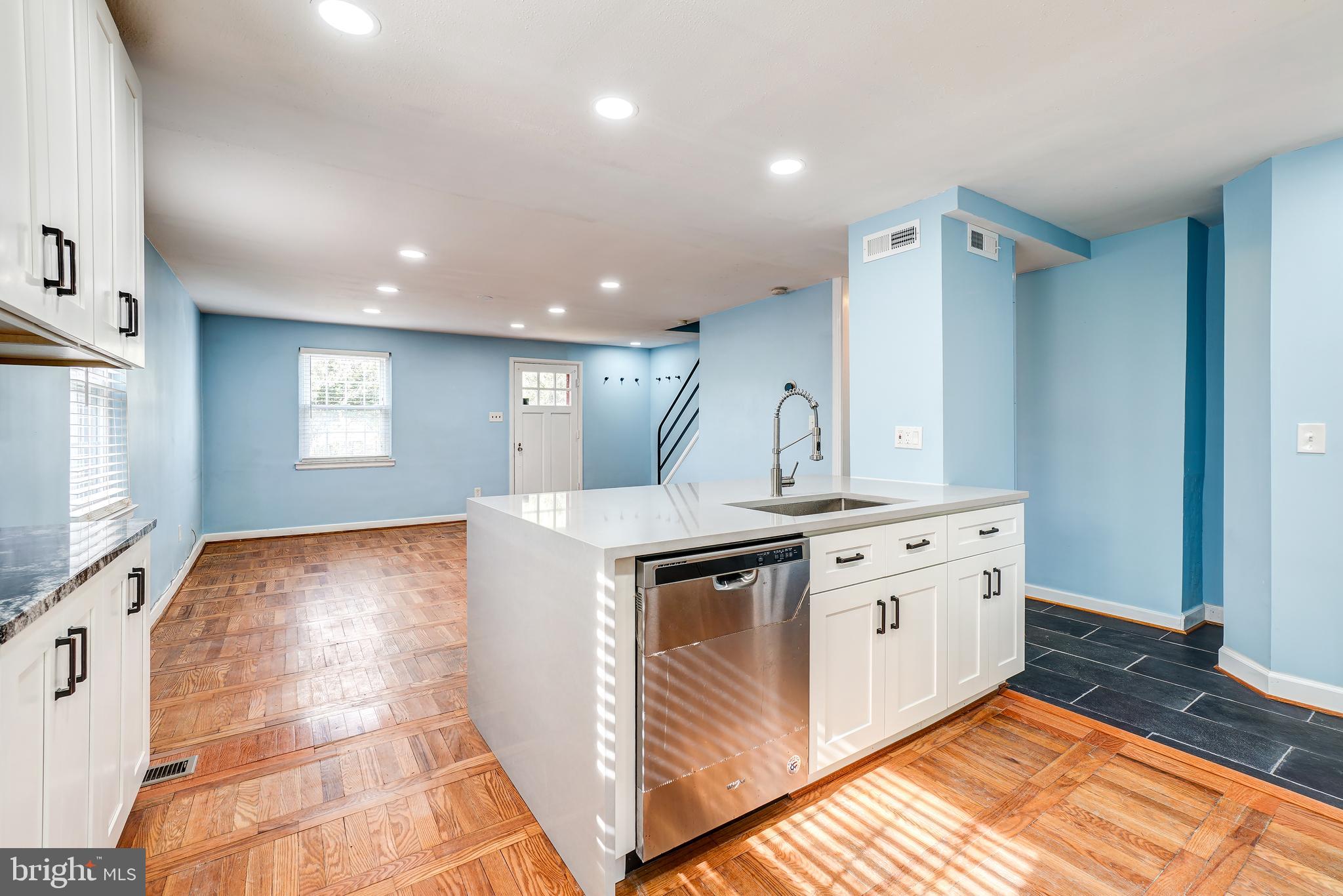 849 South Glebe Road Arlington, VA 22204 - Photo 11 of 38 Open to dining and living room areas