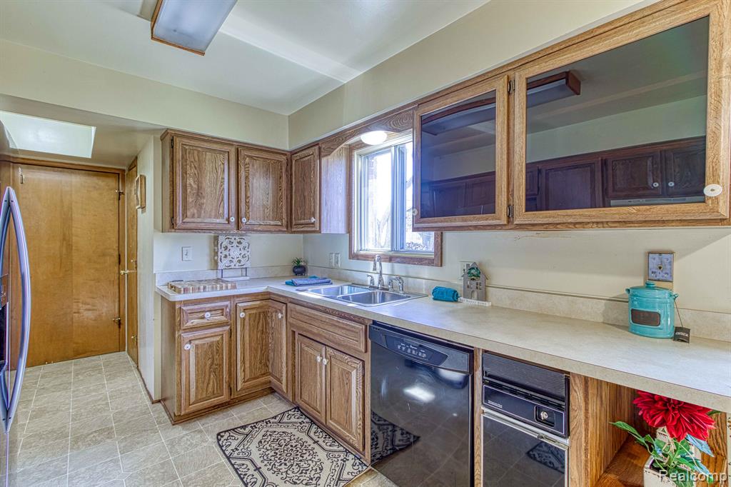 11048 30 Mile Road Washington, MI 48095 - Photo 15 of 59