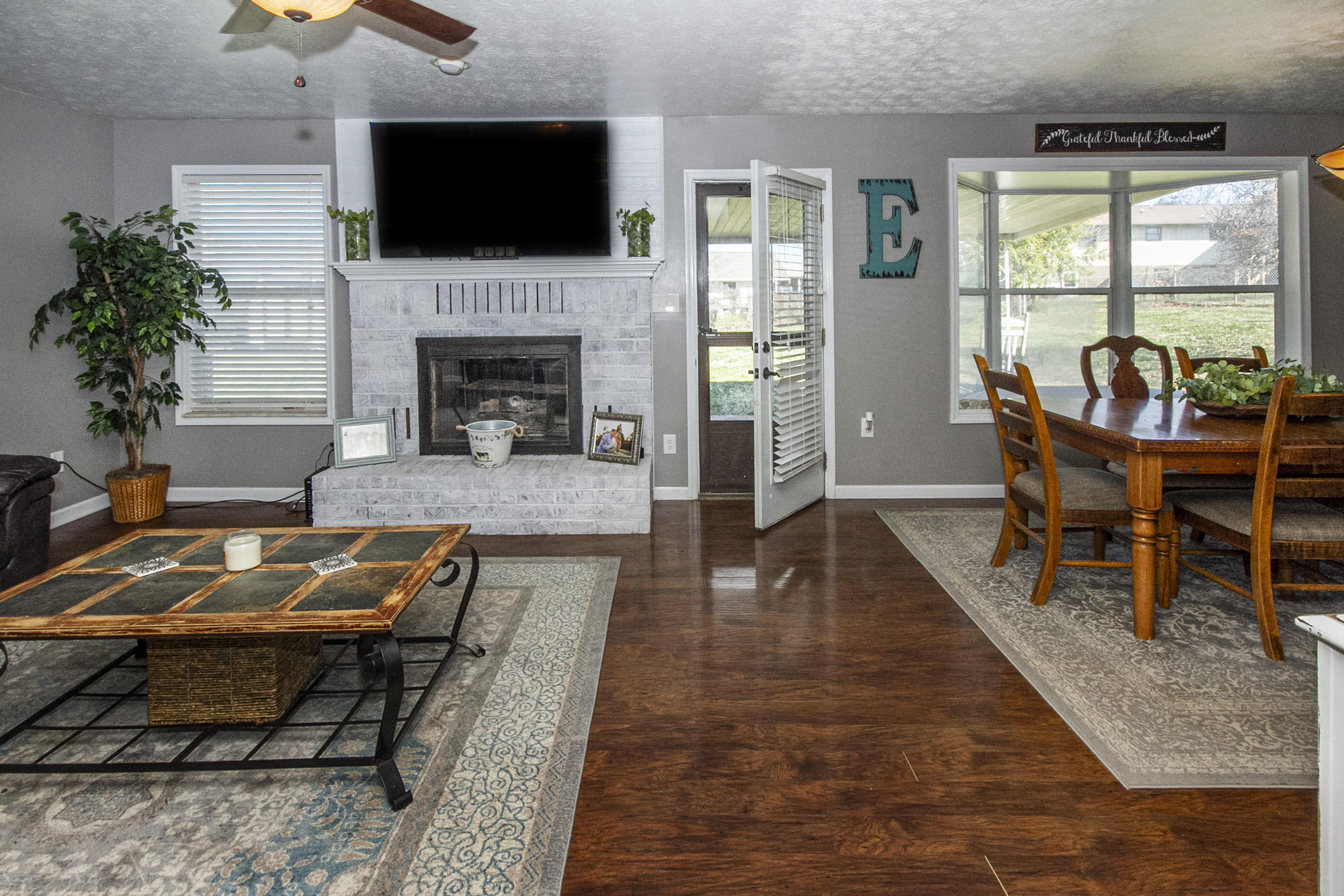 7820 Whitcomb Road Powell, TN 37849 - Photo 5 of 31 1679688E-D9AE-4DDB-8A70-DDBA3F602592
