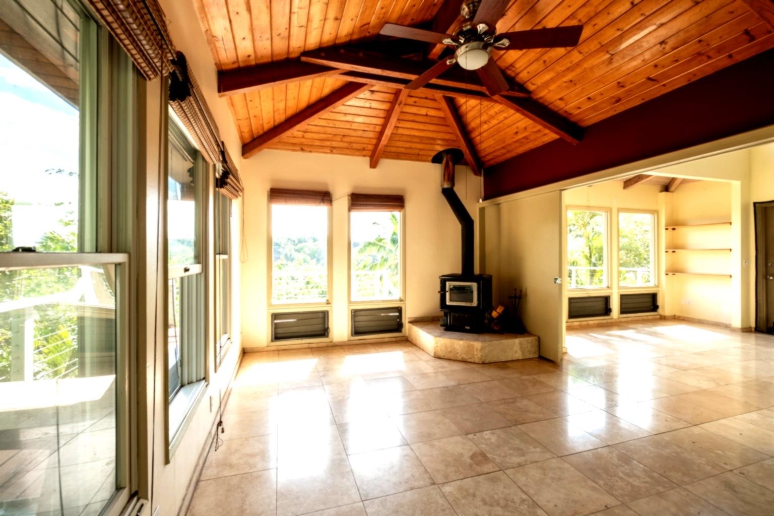 1640 Kokomo Road Haiku, HI 96708 - Photo 6 of 22