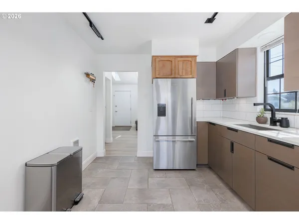 $330,000 | 791 Southeast Fir Street, Toledo, OR 97391