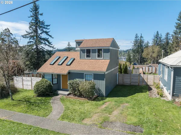 $330,000 | 791 Southeast Fir Street, Toledo, OR 97391