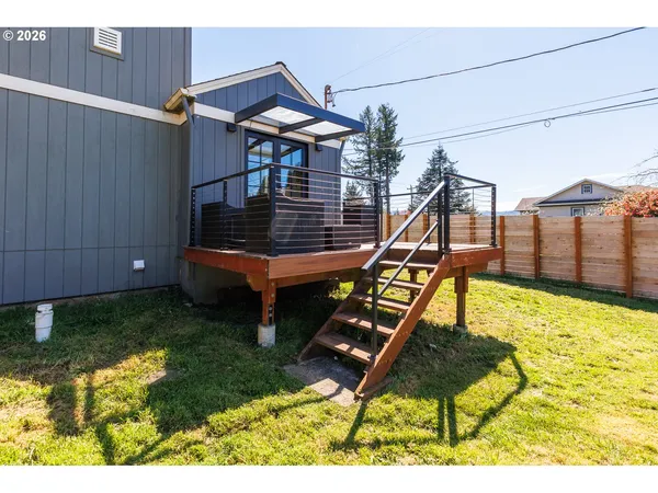 $330,000 | 791 Southeast Fir Street, Toledo, OR 97391