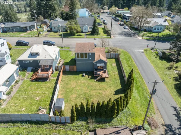 $330,000 | 791 Southeast Fir Street, Toledo, OR 97391