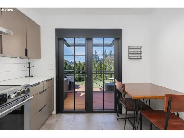 $330,000 | 791 Southeast Fir Street, Toledo, OR 97391