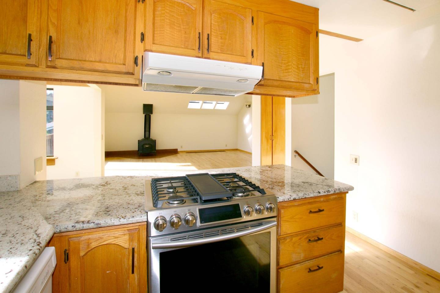 134 Norman Road Aptos, CA 95003 - Photo 10 of 38 Gallery Image 10