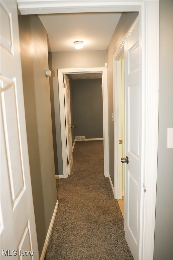 1008 Woodview Road Cleveland, OH 44121 - Photo 18 of 38 Gallery Image 18