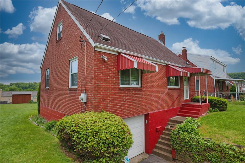 303 Scene Ridge Road McKeesport, PA 15133 - Photo 2 of 20 Gallery Image 2