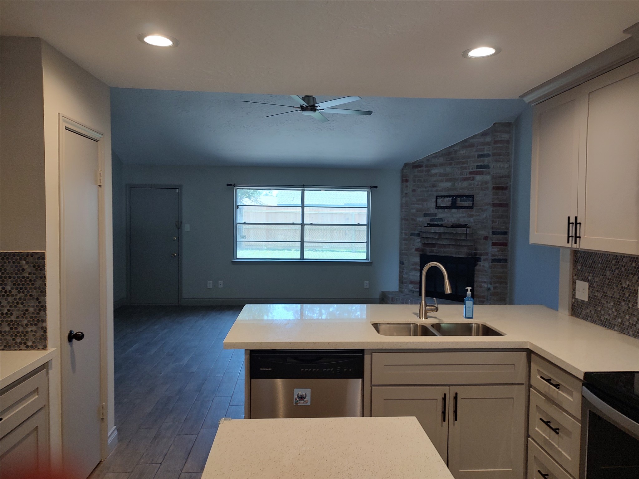 7514 Fuchsia Lane Humble, TX 77346 - Photo 3 of 20 Island Kitchen