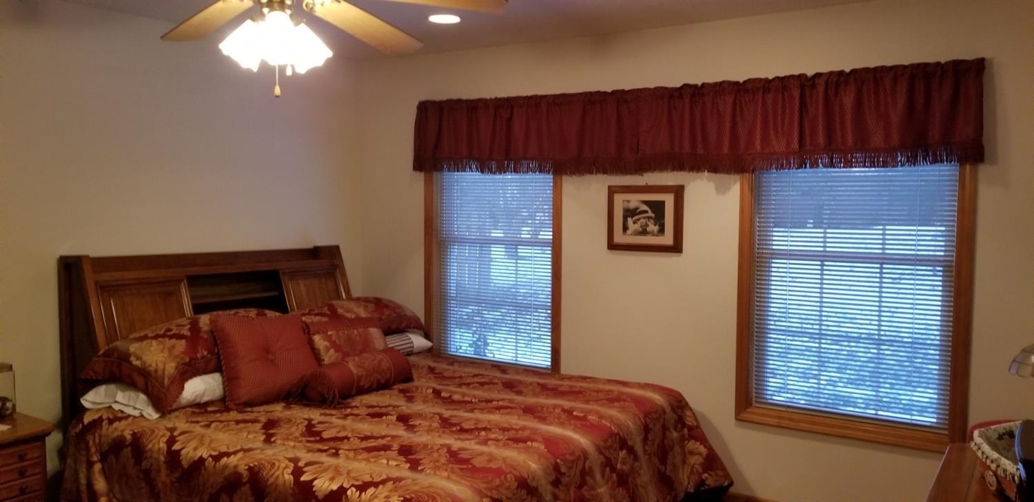 1102 Pine Creek Road Valparaiso, IN 46383 - Photo 8 of 10 1500x729