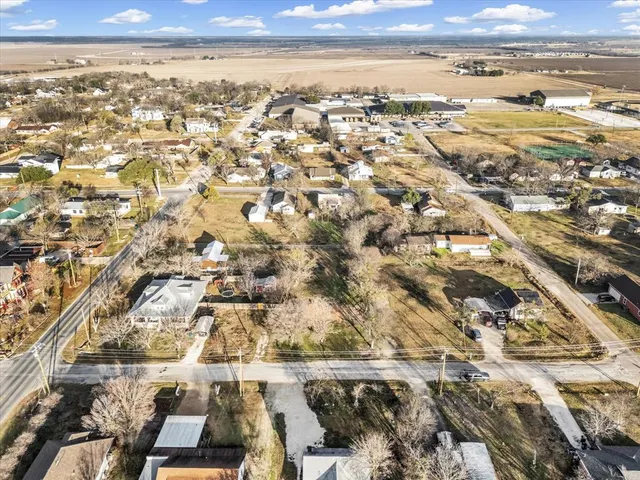 $55,000 | 605 East Adams Street, Itasca, TX 76055