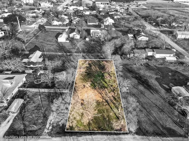 $55,000 | 605 East Adams Street, Itasca, TX 76055