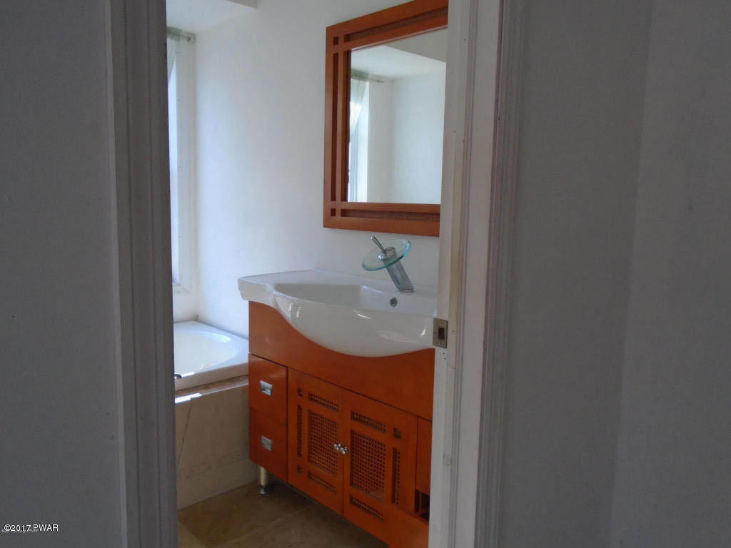 102 Beach Road Shohola, PA 18458 - Photo 10 of 11 10
