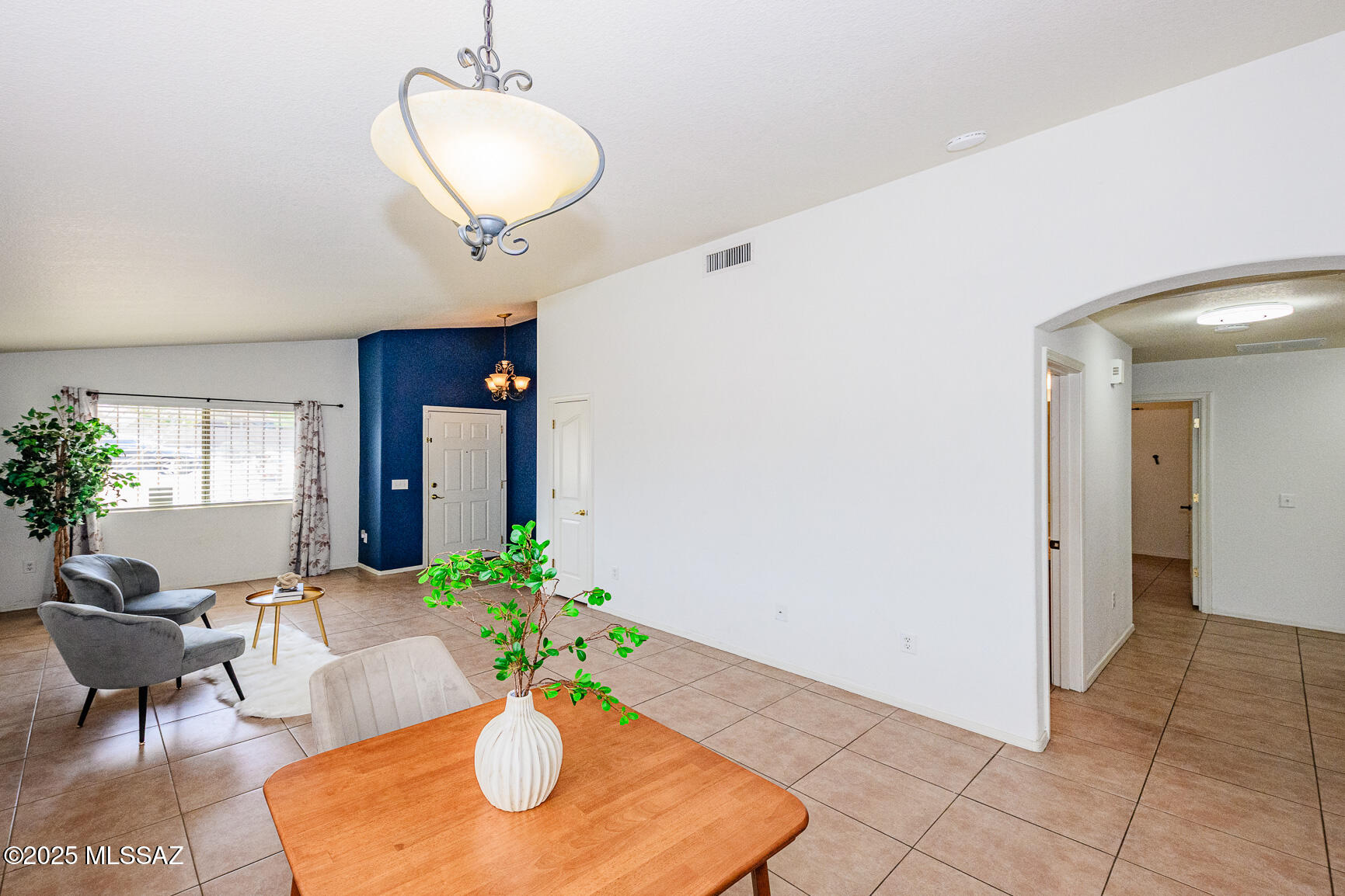 2300 West Golden Hills Road Tucson, AZ 85745 - Photo 15 of 47