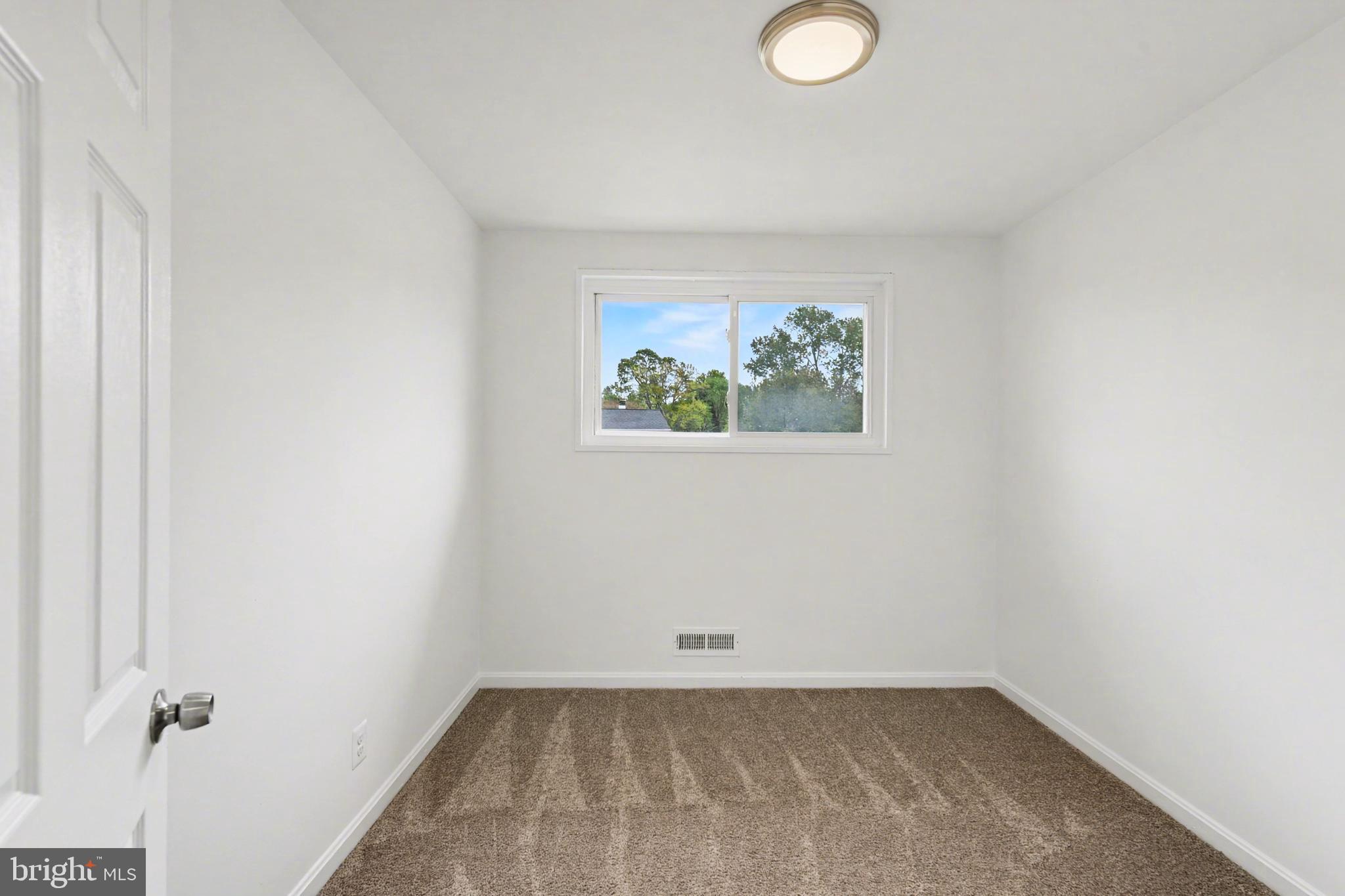 642 Walker Street Aberdeen, MD 21001 - Photo 13 of 26 upper bed 3