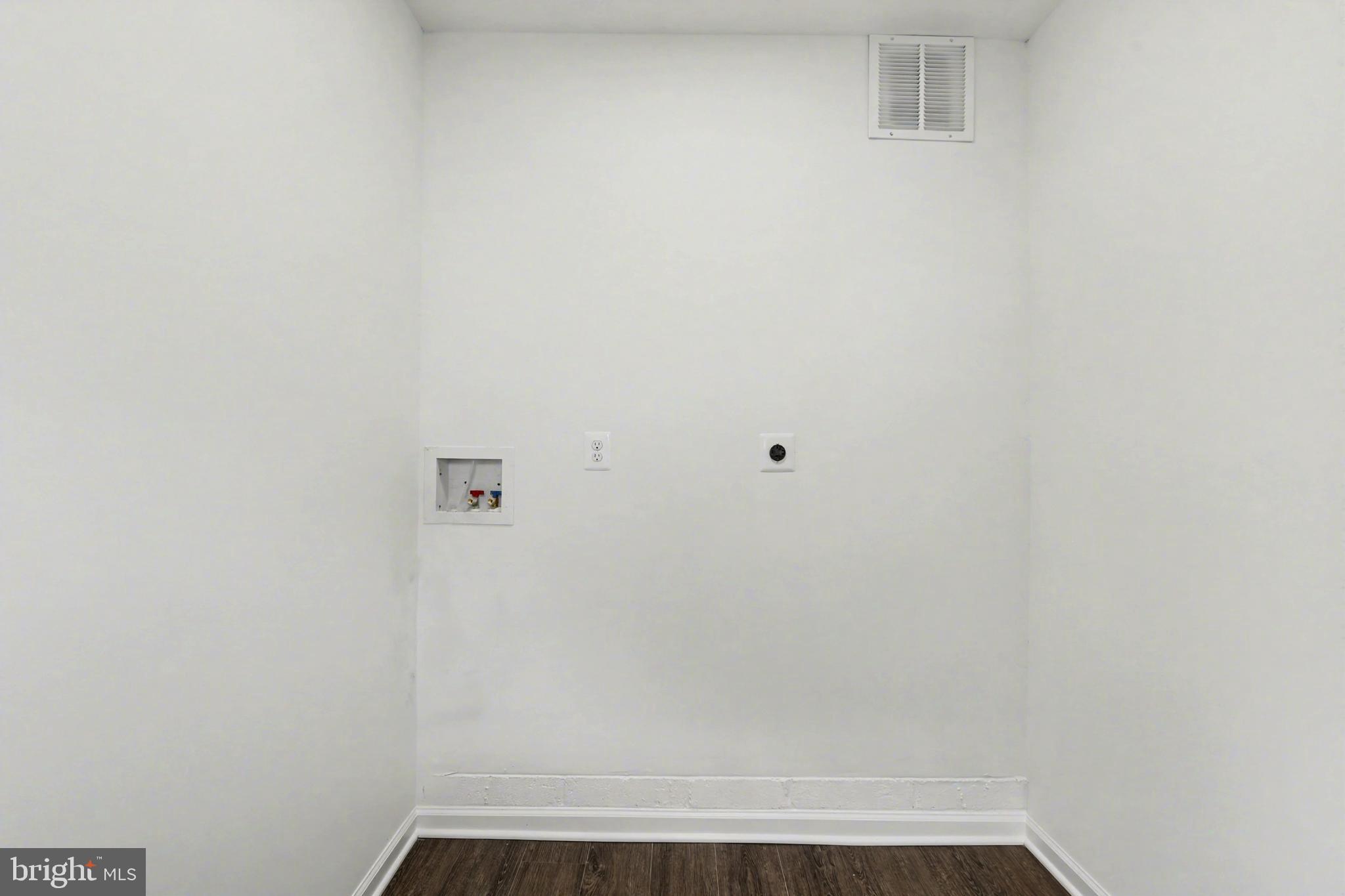 642 Walker Street Aberdeen, MD 21001 - Photo 21 of 26 Laundry room