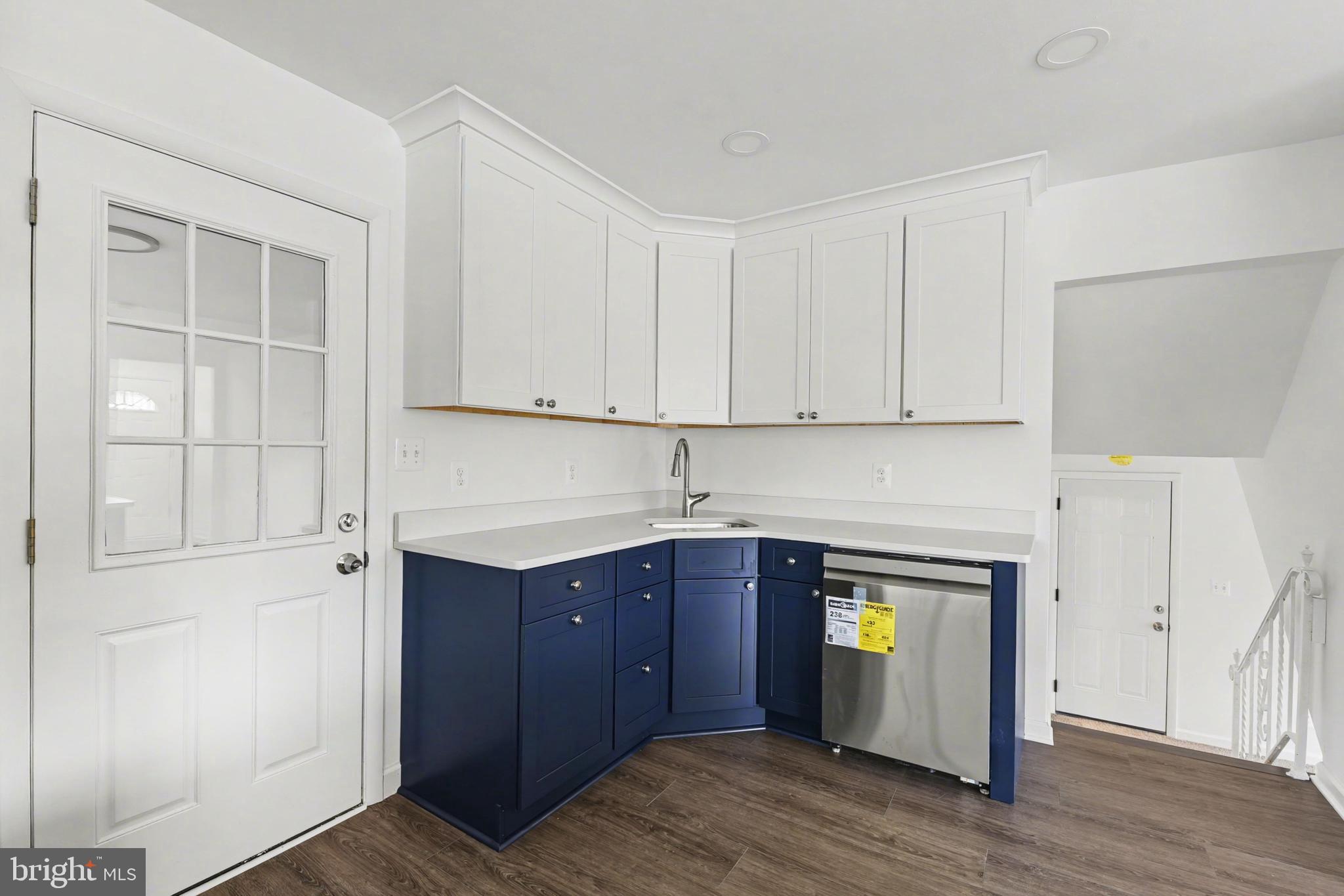 642 Walker Street Aberdeen, MD 21001 - Photo 7 of 26 New cabinets and countertops
