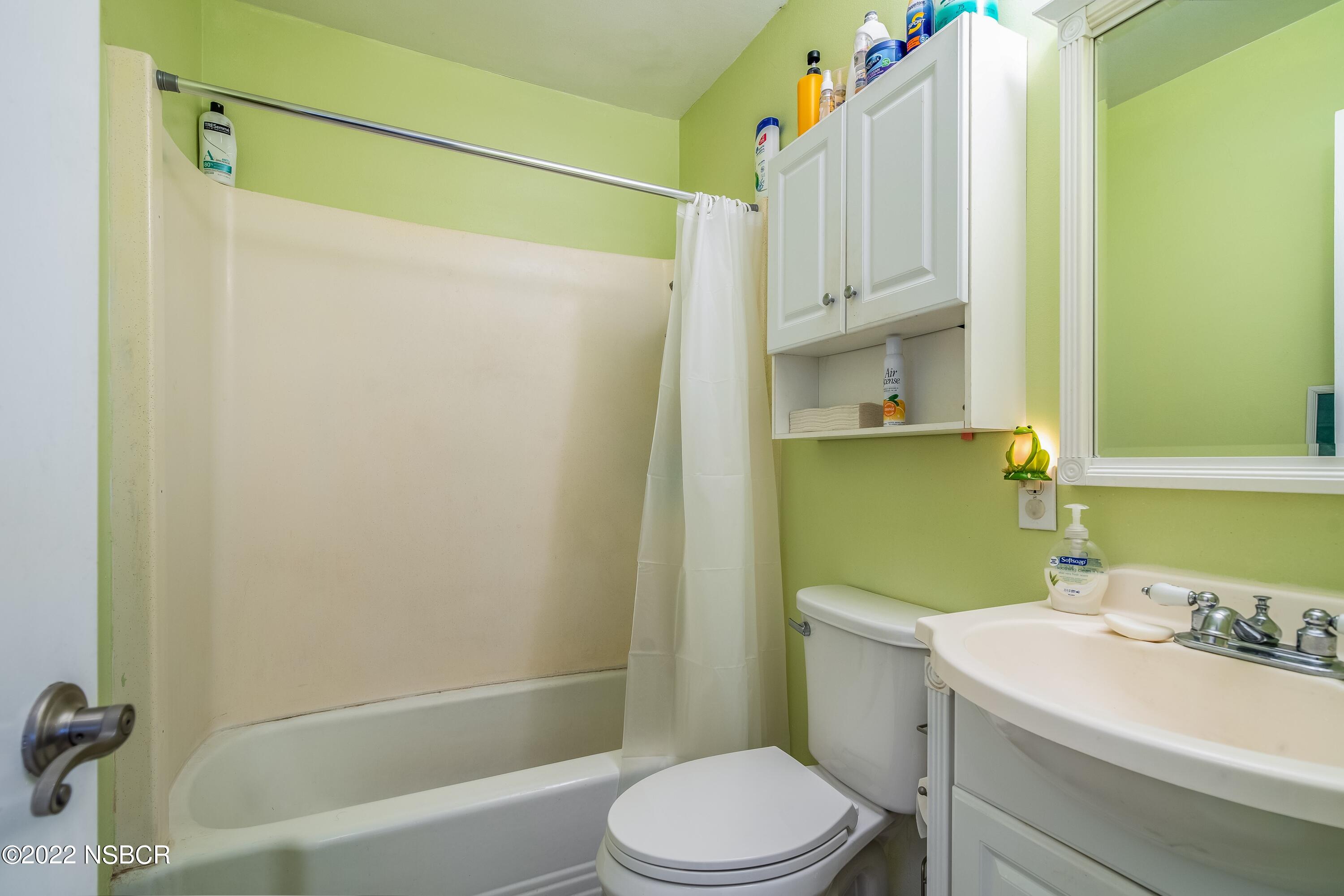 4082 Capella Street Lompoc, CA 93436 - Photo 17 of 21 017_Bathroom