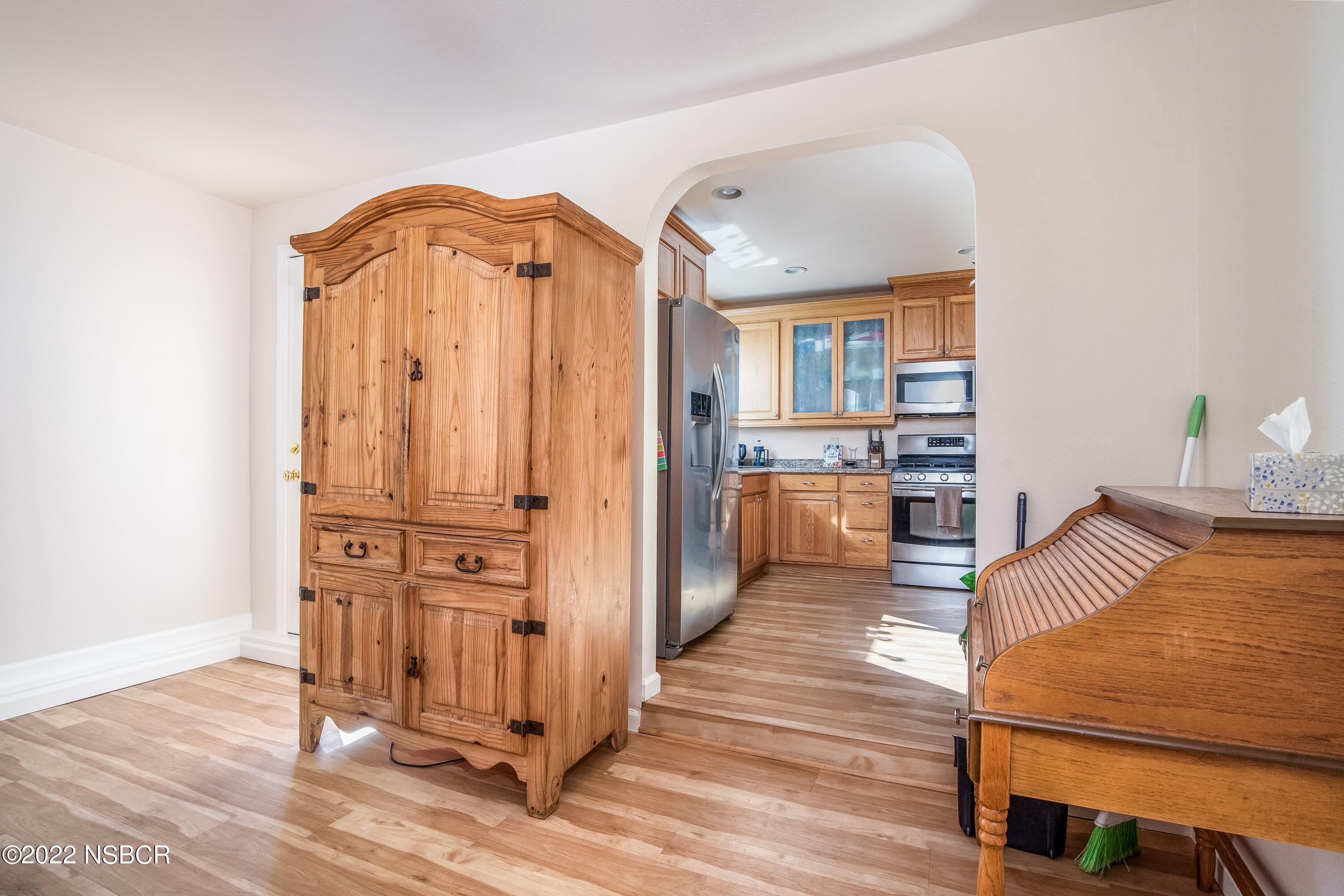 4082 Capella Street Lompoc, CA 93436 - Photo 9 of 21 009_Dining