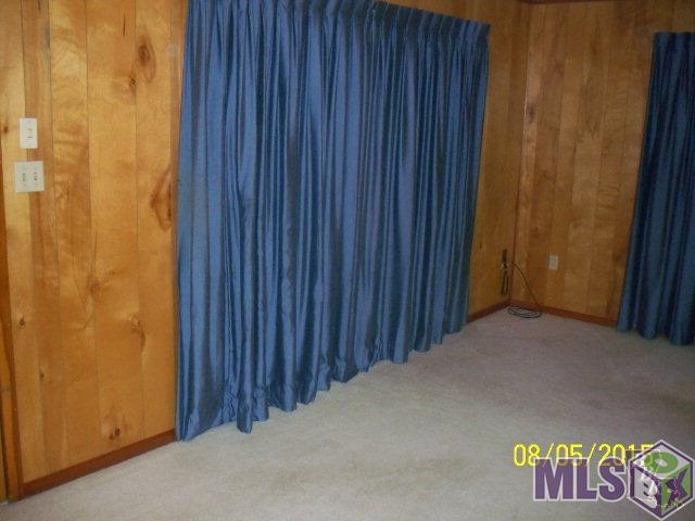 345 Rodriguez Drive Raceland, LA 70394 - Photo 3 of 17 LIVING ROOM