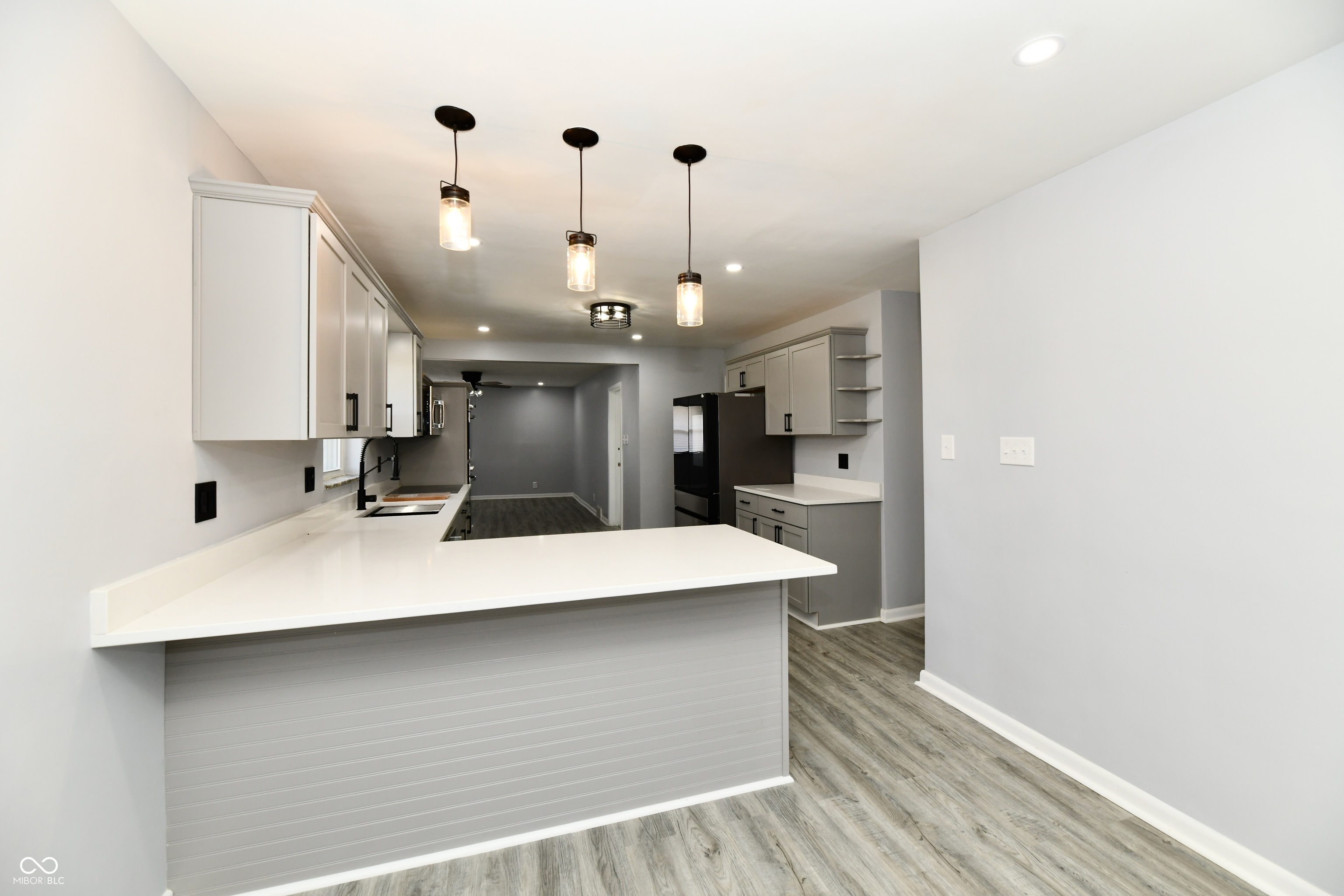 3735 Marrison Place Indianapolis, IN 46205 - Photo 8 of 41