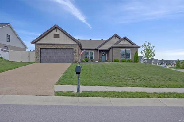 $459,900 | 5660 Brompton Drive, Newburgh, IN 47630