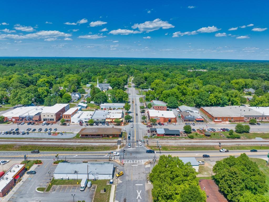 123 Purackal Lane Statham, GA 30666 - Photo 40 of 49 a view of a city