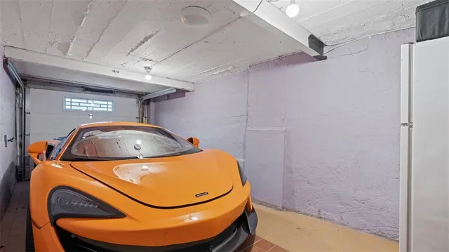 a view of utility room