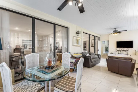 $824,900 | 46 Woods Lane, Boynton Beach, FL 33436