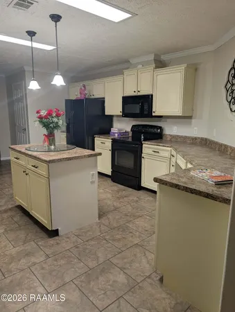 $2,000 | 206 Windcreek Lane, Youngsville, LA 70592