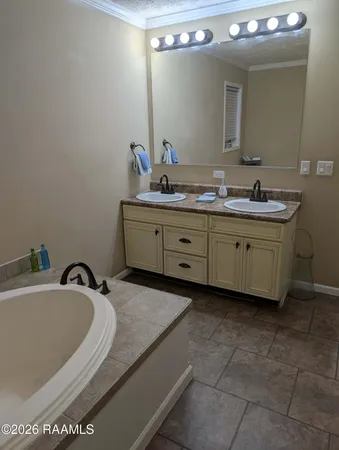 $2,000 | 206 Windcreek Lane, Youngsville, LA 70592