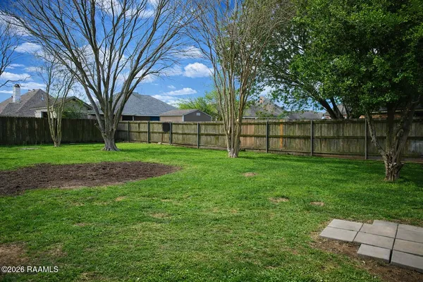 $2,000 | 206 Windcreek Lane, Youngsville, LA 70592