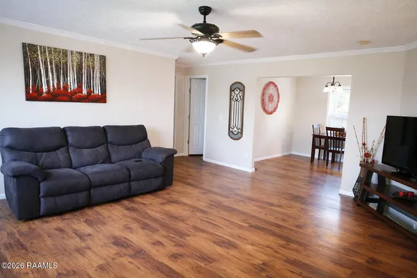 $2,000 | 206 Windcreek Lane, Youngsville, LA 70592