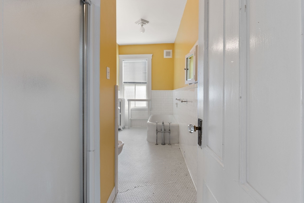 15 Myrtle Street, Unit 2 Boston, MA 02130 - Photo 14 of 34