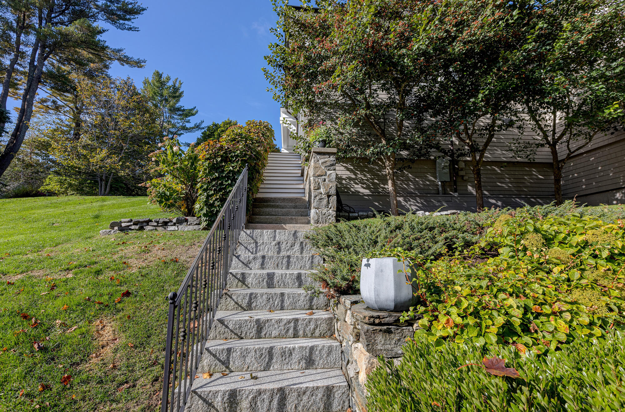 29 Ocean View Road Cape Elizabeth, ME 04107 - Photo 12 of 80 29 Ocean View_W5_011