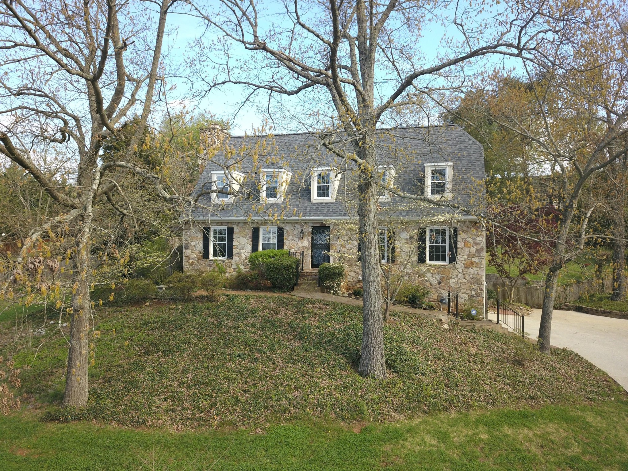 428 Ferret Road Knoxville, TN 37934 - Photo 38 of 38 a front view of a house with a yard